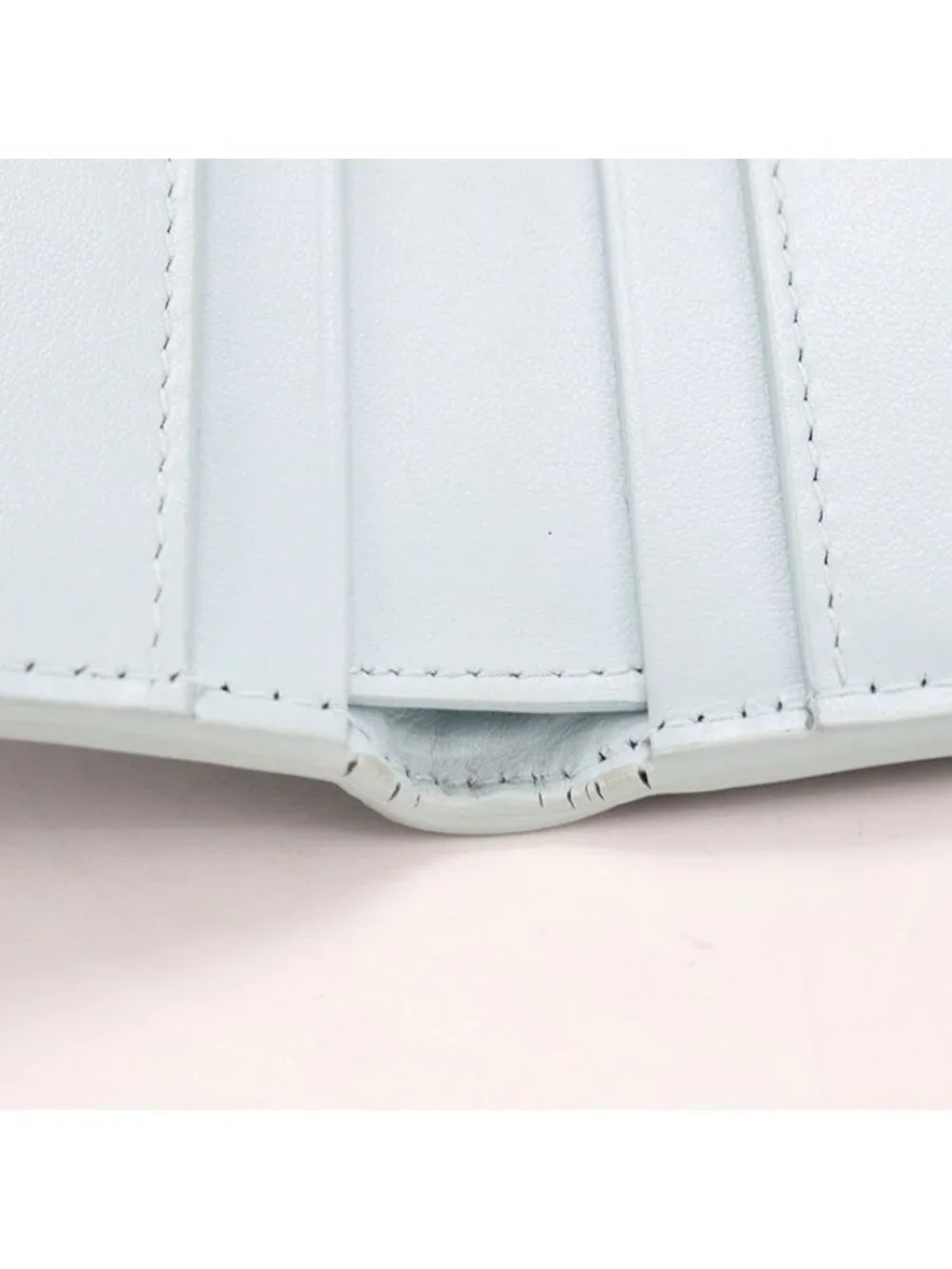 Bottega Veneta Midi Amdiam Maxi Intrecciato Bifold Wallet Lambskin